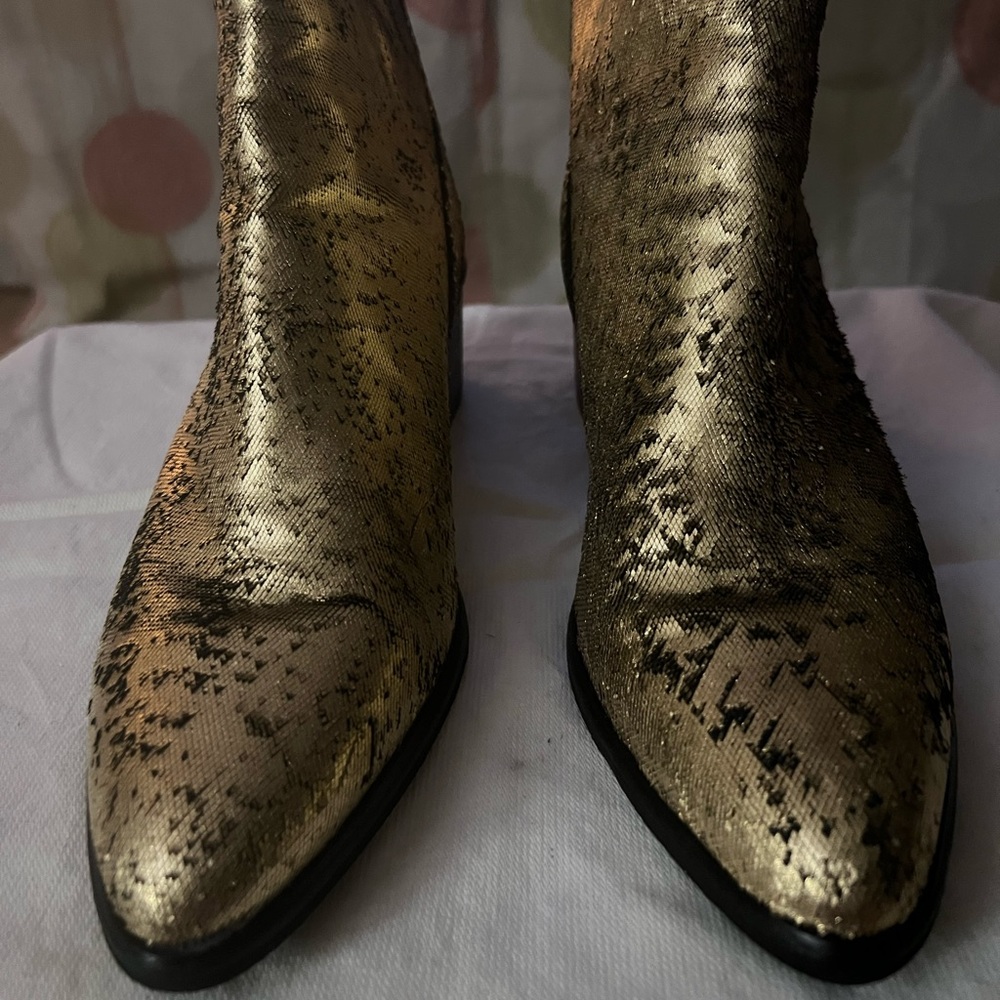 Size 8.0 Dolce Vita Gold Leather Cassius Ankle Booties